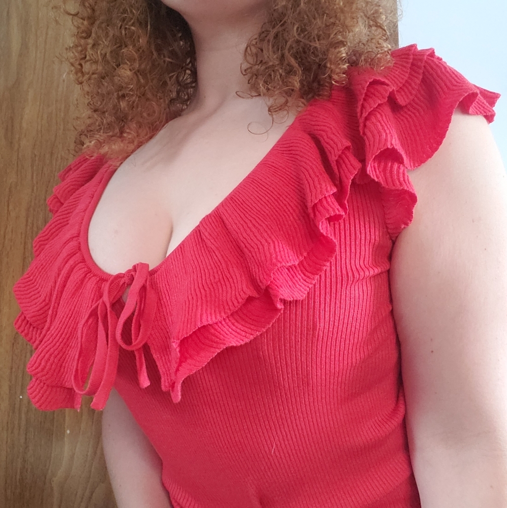 Lauren By Ralph Lauren Ruffle Ribbed V Neck Top